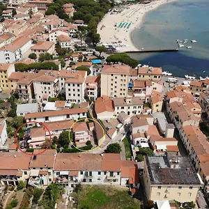 Camelia E Gabry , Marina di Campo Italia