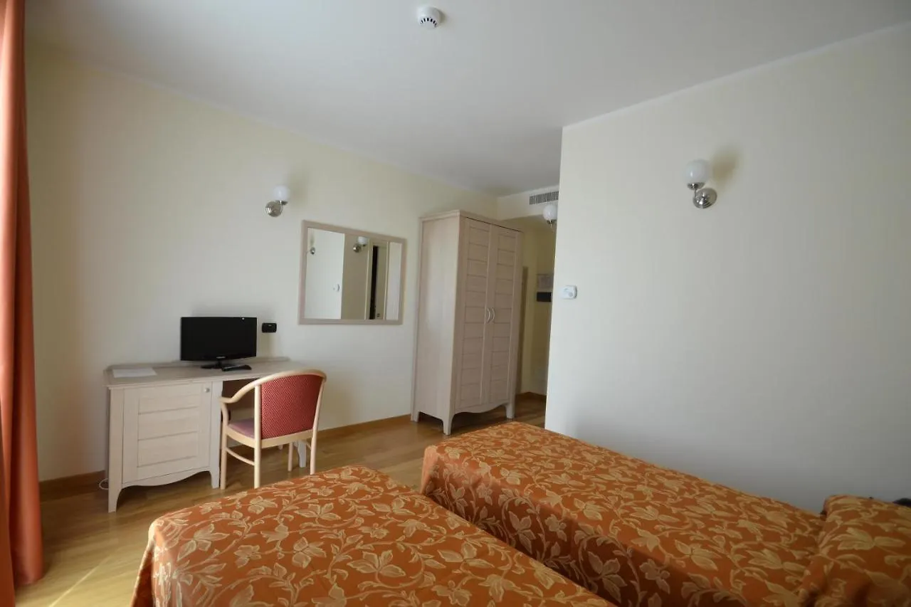 Hotel Semi Di Limone Mogliano Veneto 2*,
