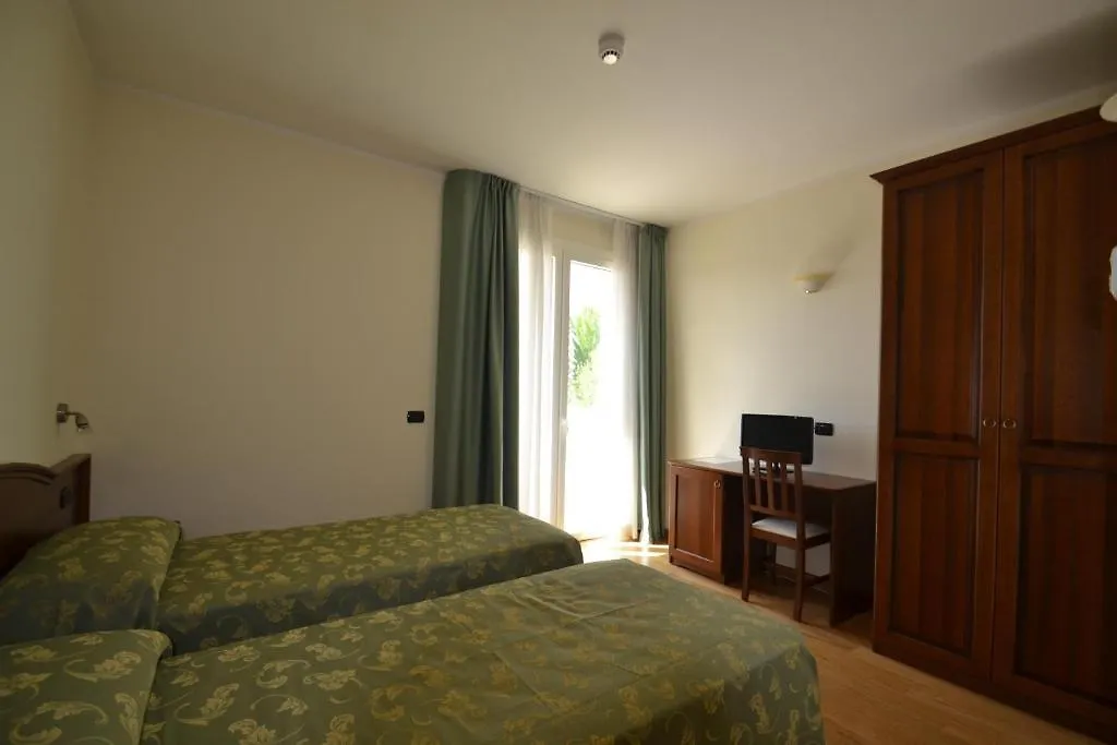 Hotel Semi Di Limone Mogliano Veneto 2*,  Italia